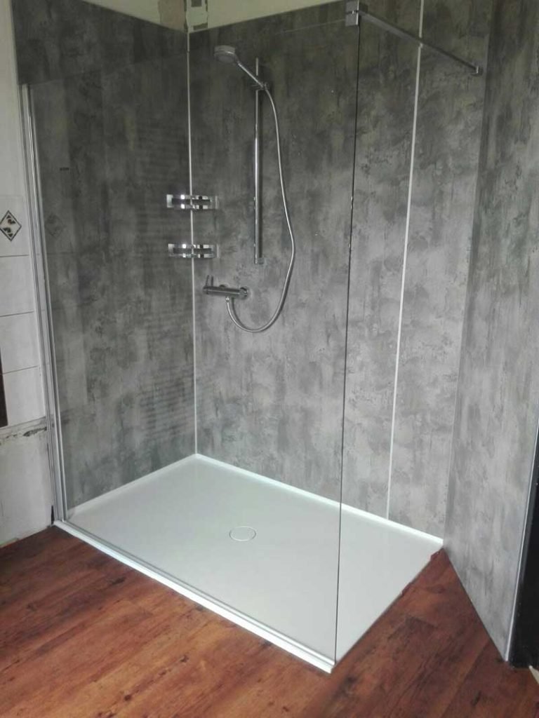 Barrierefreie Dusche mit bodengleichem Einstieg
